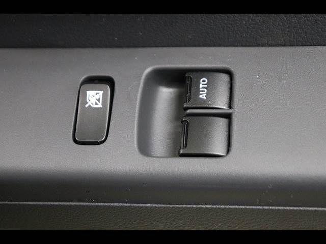 7595a654eef13ab9e24ddb50817ce71e.jpg