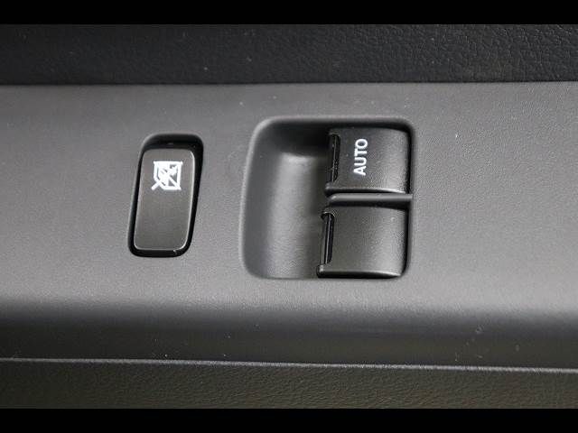 7595a654eef13ab9e24ddb50817ce71e.jpg