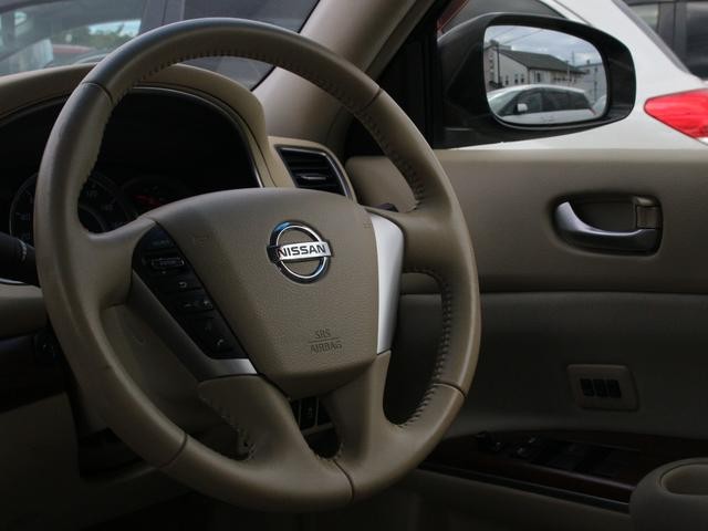 0520046A30260807W00114.jpg