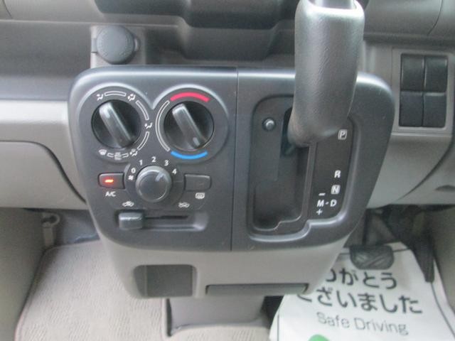 0550673A30260725W00318.jpg