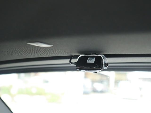 9540058A30260904W00117.jpg