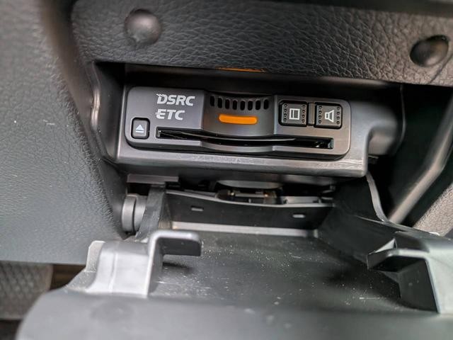 0900491A30260728W00117.jpg
