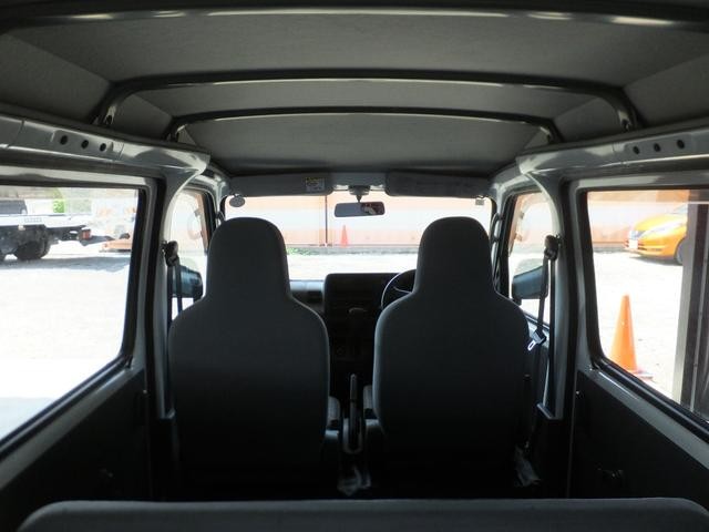 0550914A30260727W00115.jpg