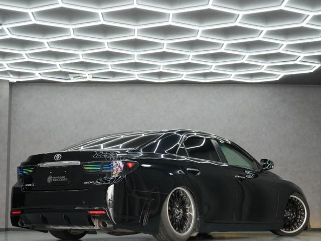 0710251A30261004W00115.jpg