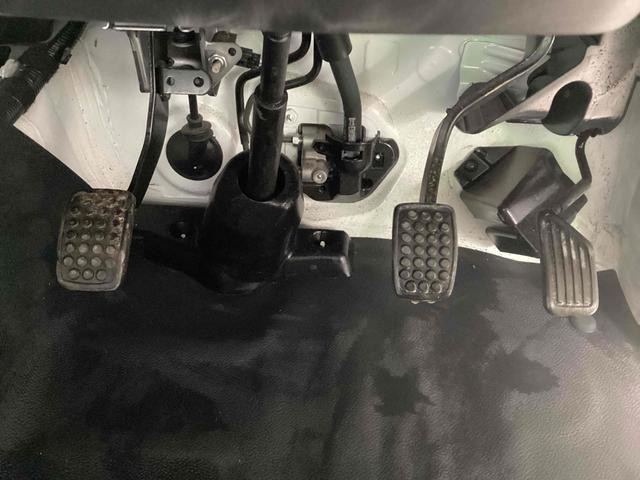 0404421A30260623W00112.jpg
