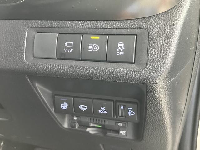 0402359A30260919W00217.jpg