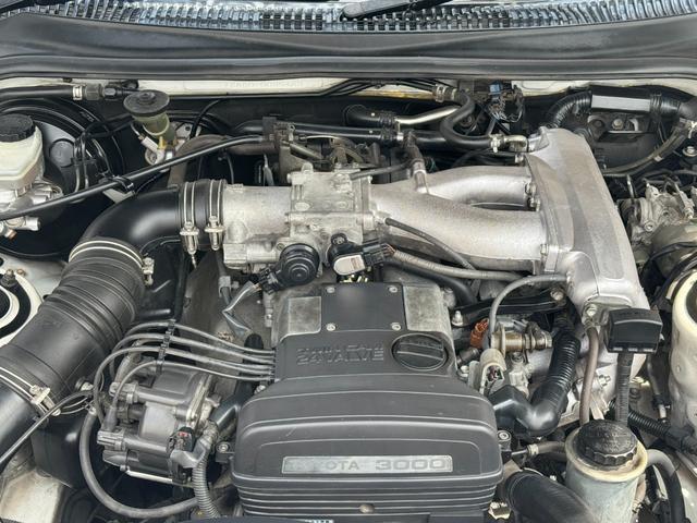 0540499A30260703W00218.jpg