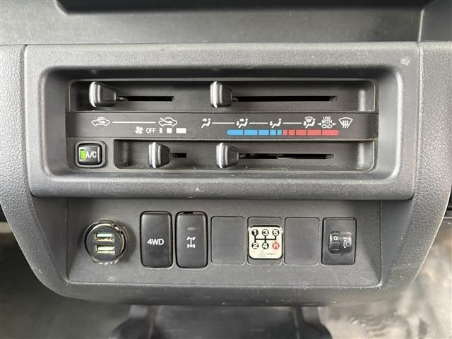 01071693809253152b69872494ef9980.jpg