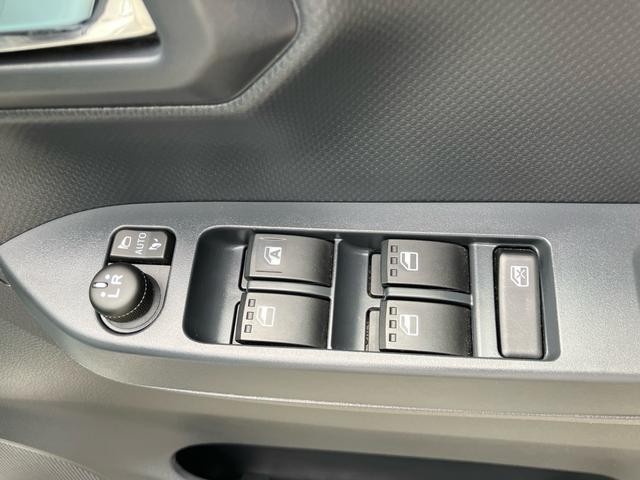 1100318A30260810W00216.jpg