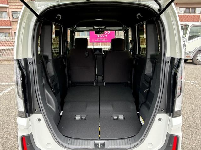 0805247A30260606W00216.jpg