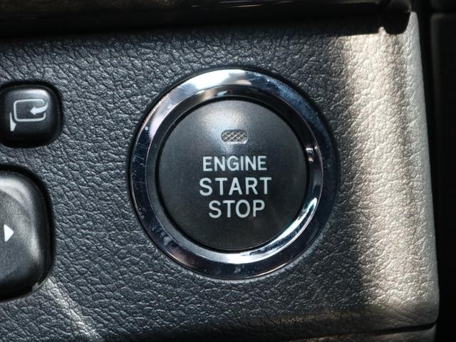 0509625A30261016W00719.jpg