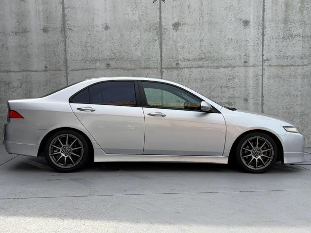 27249835_carP_l_3.jpg