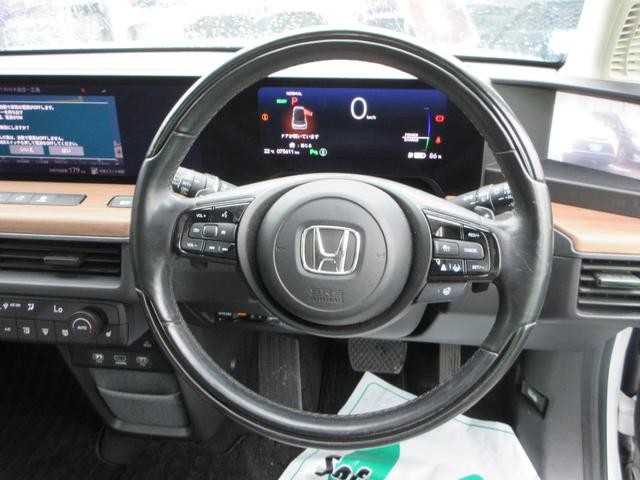 1002928A30260927W00115.jpg