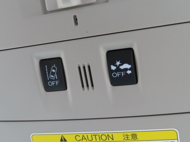 0541379A30260630W00310.jpg