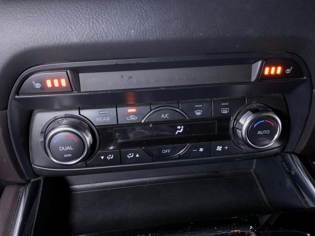 0561150A30260904W00216.jpg
