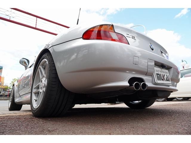 9730033A30260612W00110.jpg