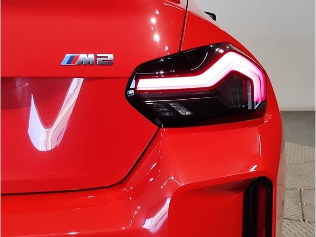 9730600A30260821W00115.jpg