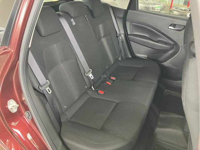 0704833A30260613W00205.jpg