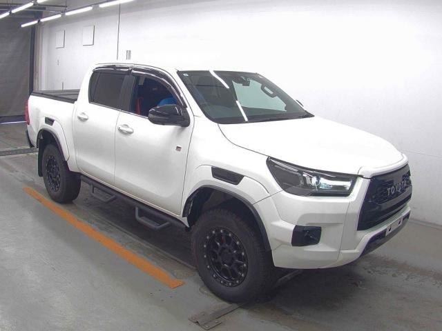 26152617_carP_l_10.jpg