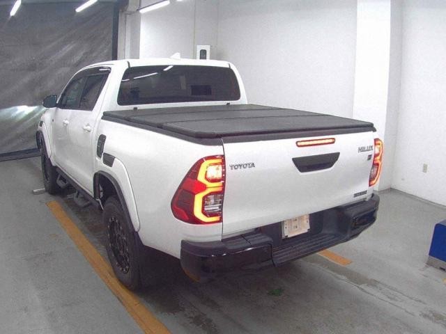 26152617_carP_l_13.jpg
