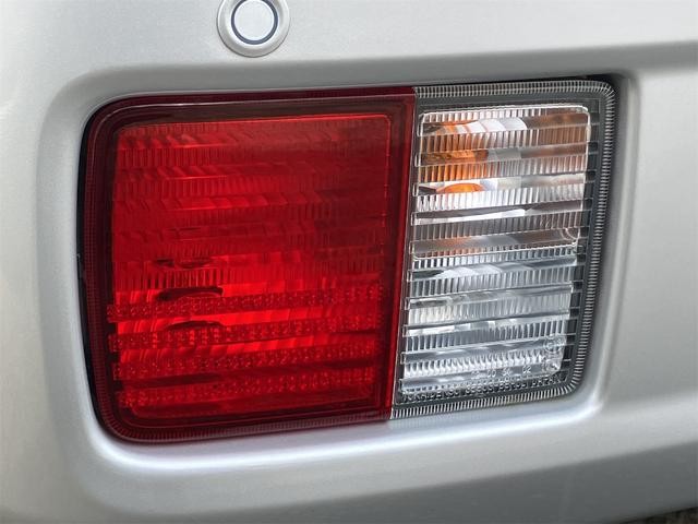 0403501A30261008W00713.jpg
