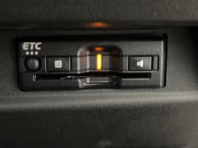 1020614A30260907W00217.jpg