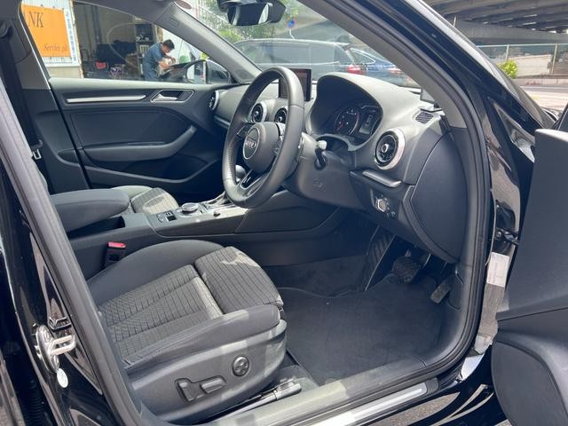 9800333A30260810W00114.jpg
