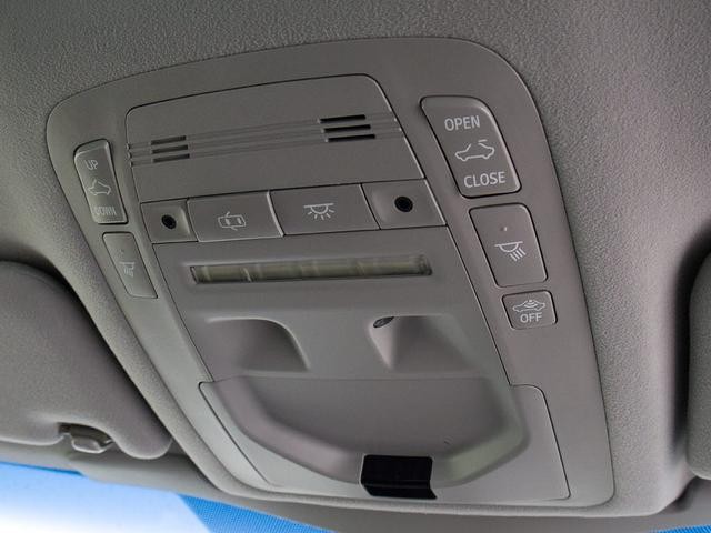 0560520A30260727W00816.jpg
