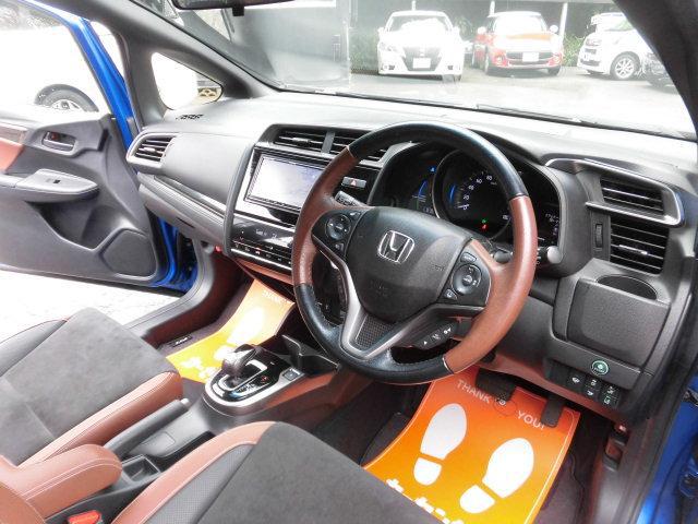 1000238A30260620W00607.jpg