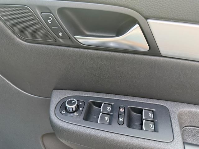 0404042A30260725W00515.jpg