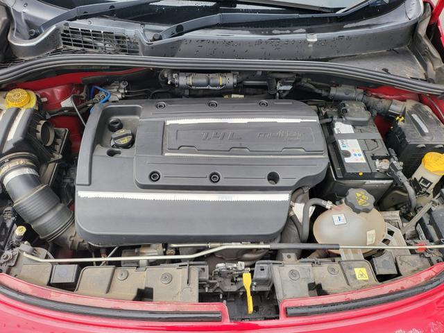 0403257A30260702W00418.jpg