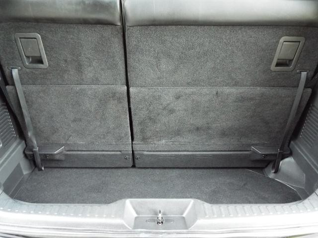 0900484A30260705W00115.jpg