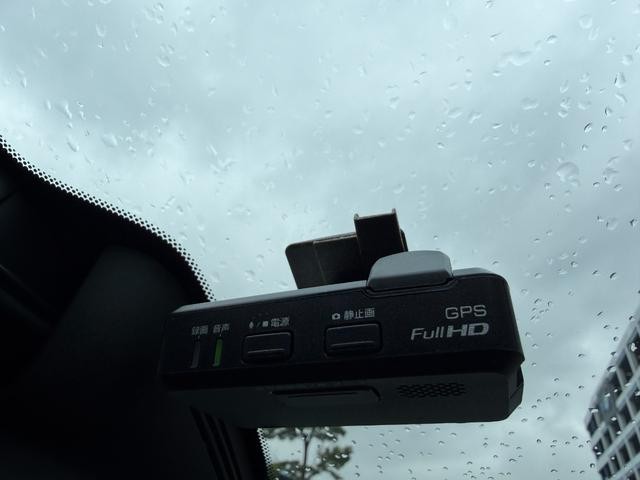 0551689A30260906W00211.jpg