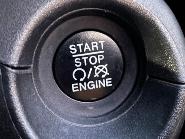 9900224A30260823W00215.jpg