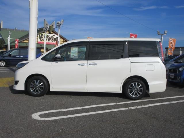 0560658A30260723W00319.jpg