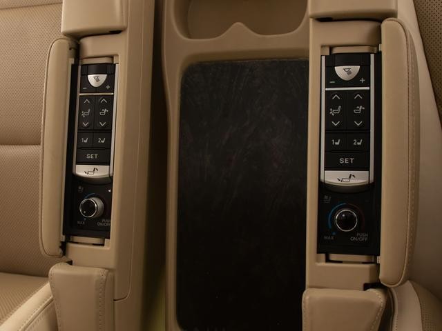 0540675A30260905W00208.jpg