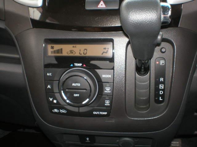 0500943A30260828W00110.jpg
