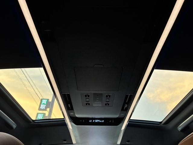 0209407A30260824W00216.jpg