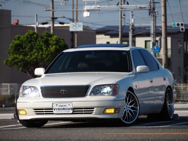 61ae0701e91c22e75fec2295f3350d4e.jpg