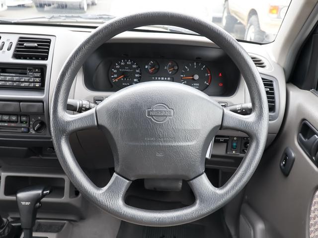 0540789A30260802W00114.jpg