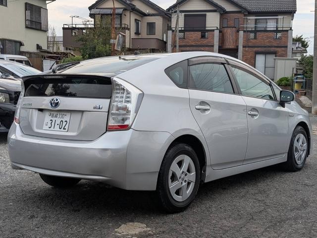 0541751A30261002W00515.jpg