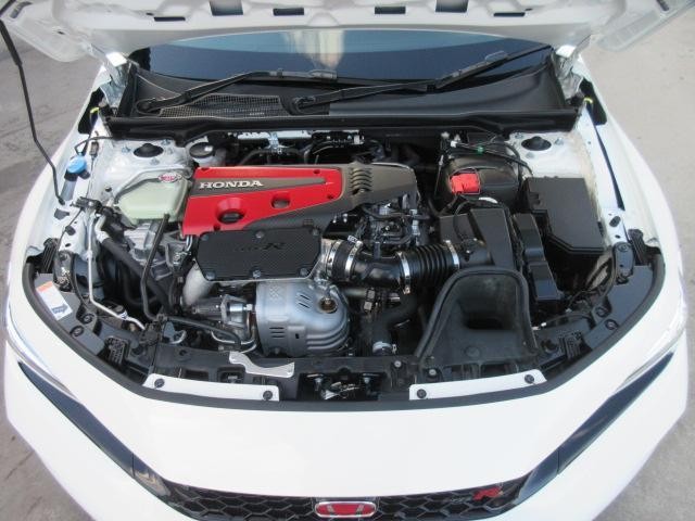 0561088A30260131W00118.jpg