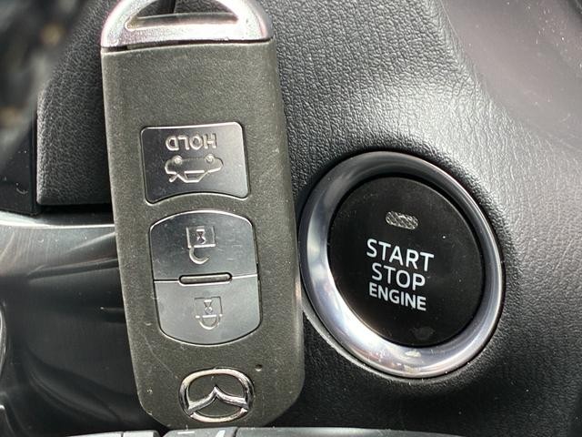 0209410A30260906W00107.jpg