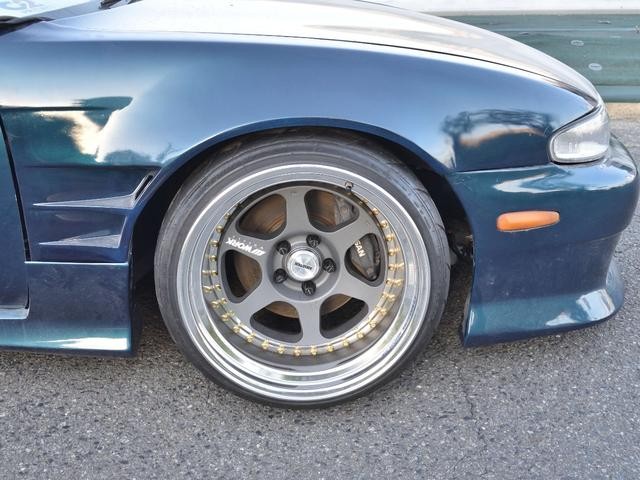 0550835A30260512W00111.jpg