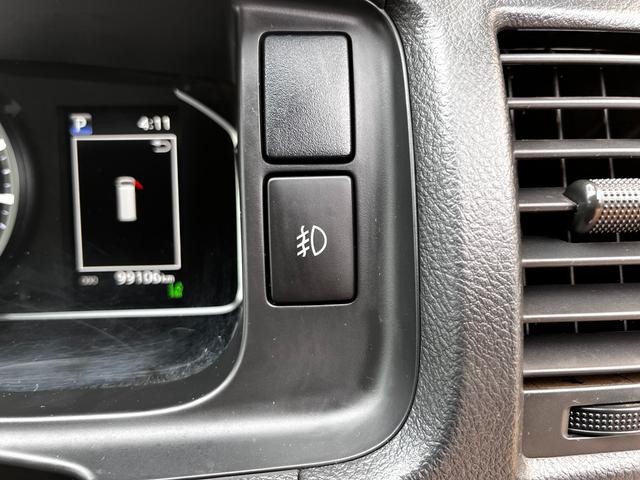 0500199A20260728W00215.jpg