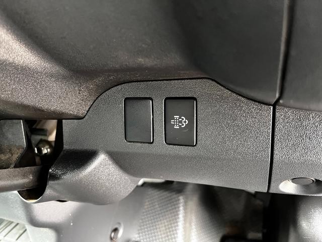 0500199A20260728W00218.jpg