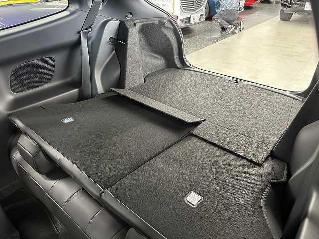 0561206A30260630W00110.jpg