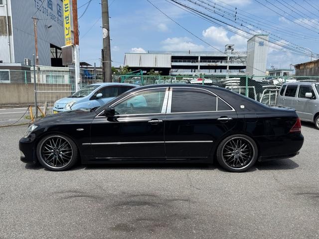 0705528A30260720W00108.jpg