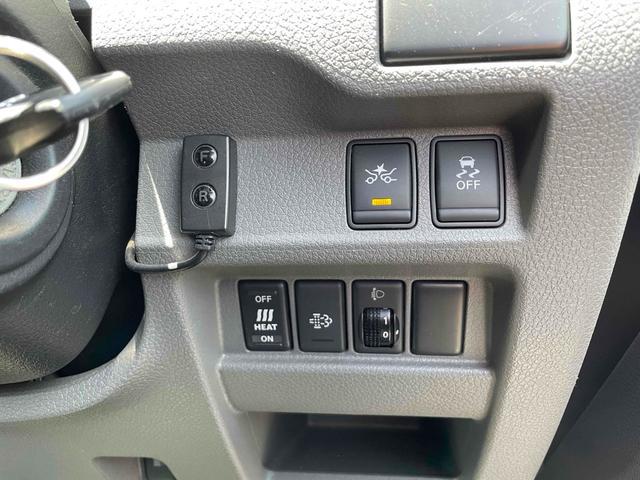 0900143A30260627W00117.jpg