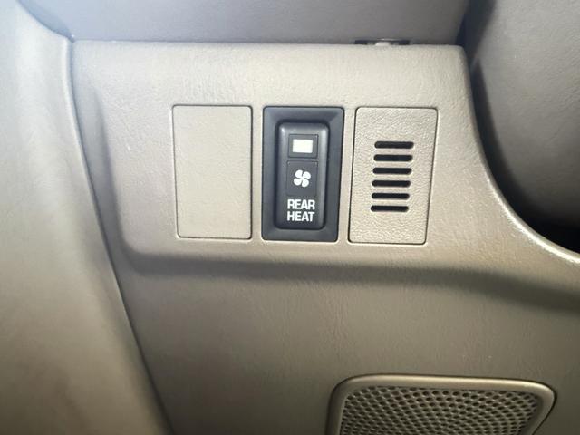 0402211A30260921W00501.jpg